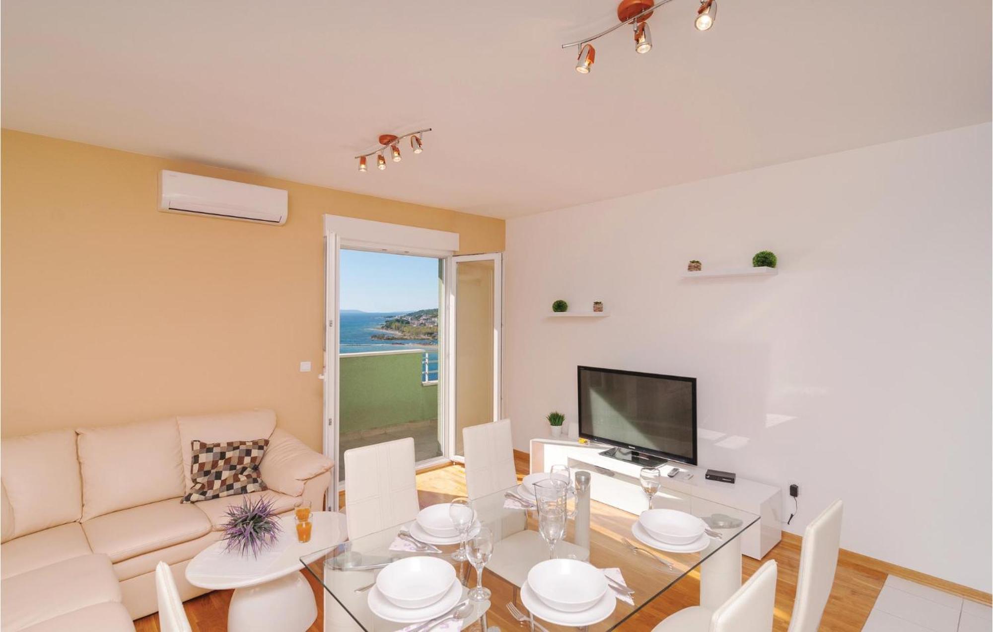 Nice Apartment In Omis With House Sea View Esterno foto