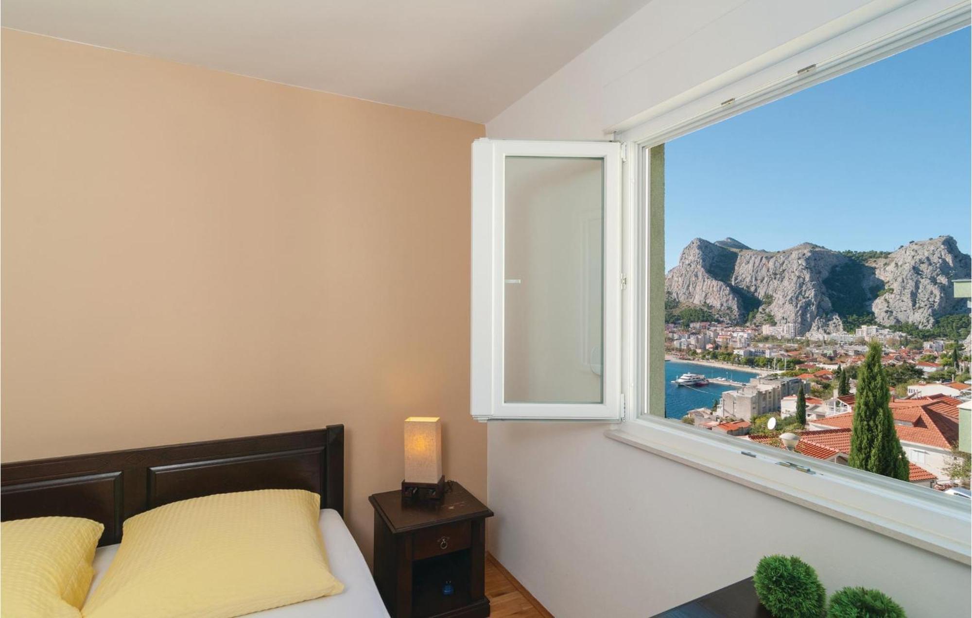 Nice Apartment In Omis With House Sea View Esterno foto